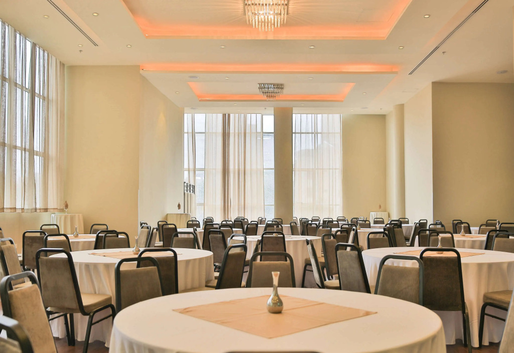 Magnolia Hotel & Conference Center