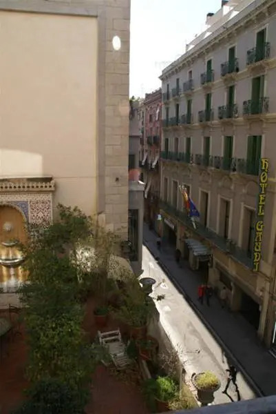 Hostal Albi