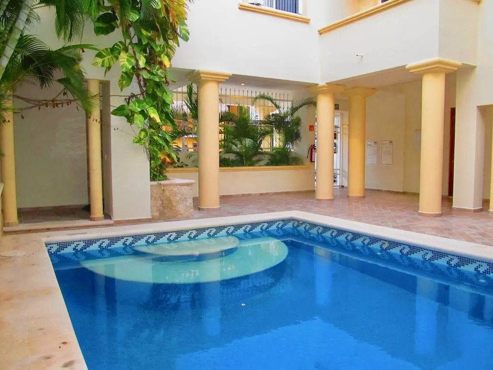 Arcoiris Family Condos by Playa Paradise