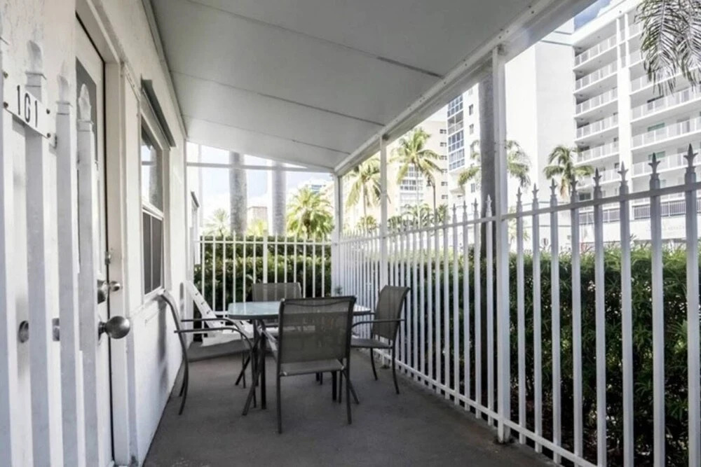 Le Frontenac 101 - Condo 2 People, Sunny Isles