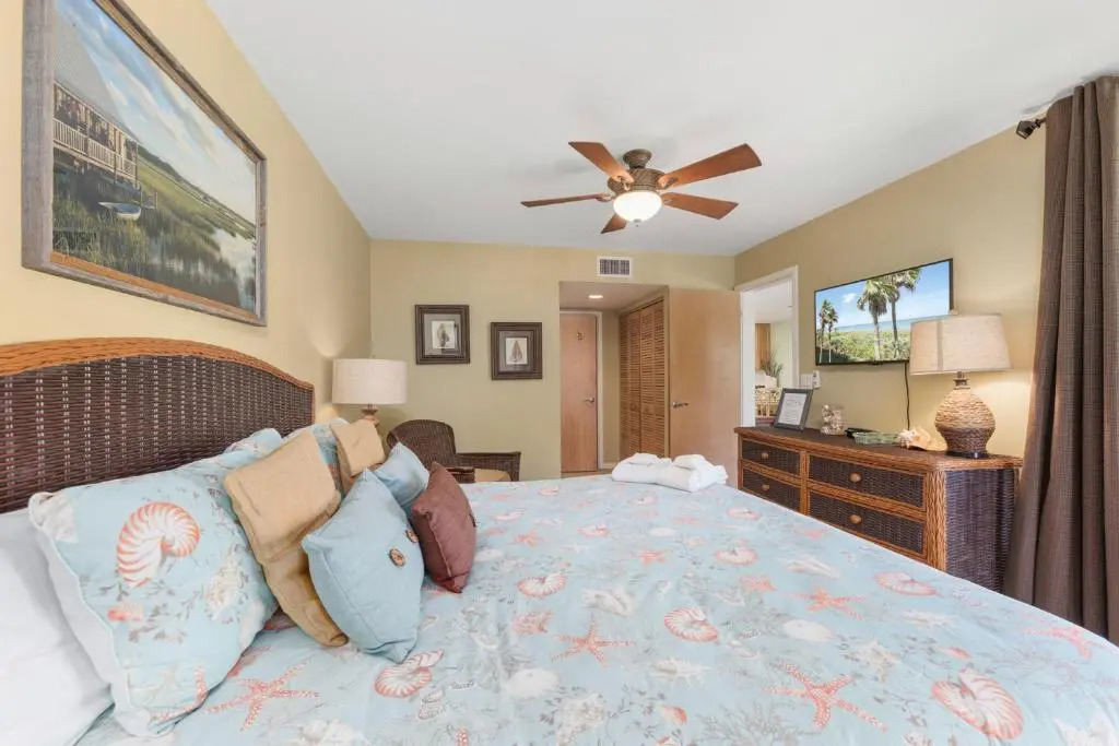 Hibiscus 101-D by Distinctive Beach Rentals