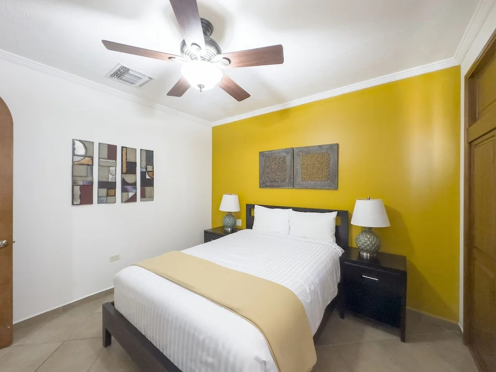Casa Blanca Golf Villas