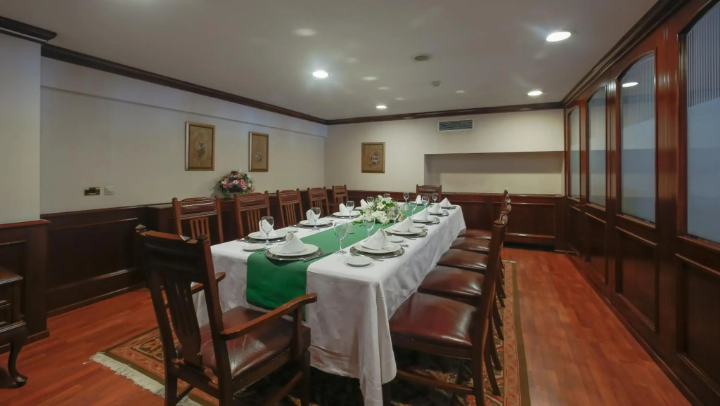 Central Hotel