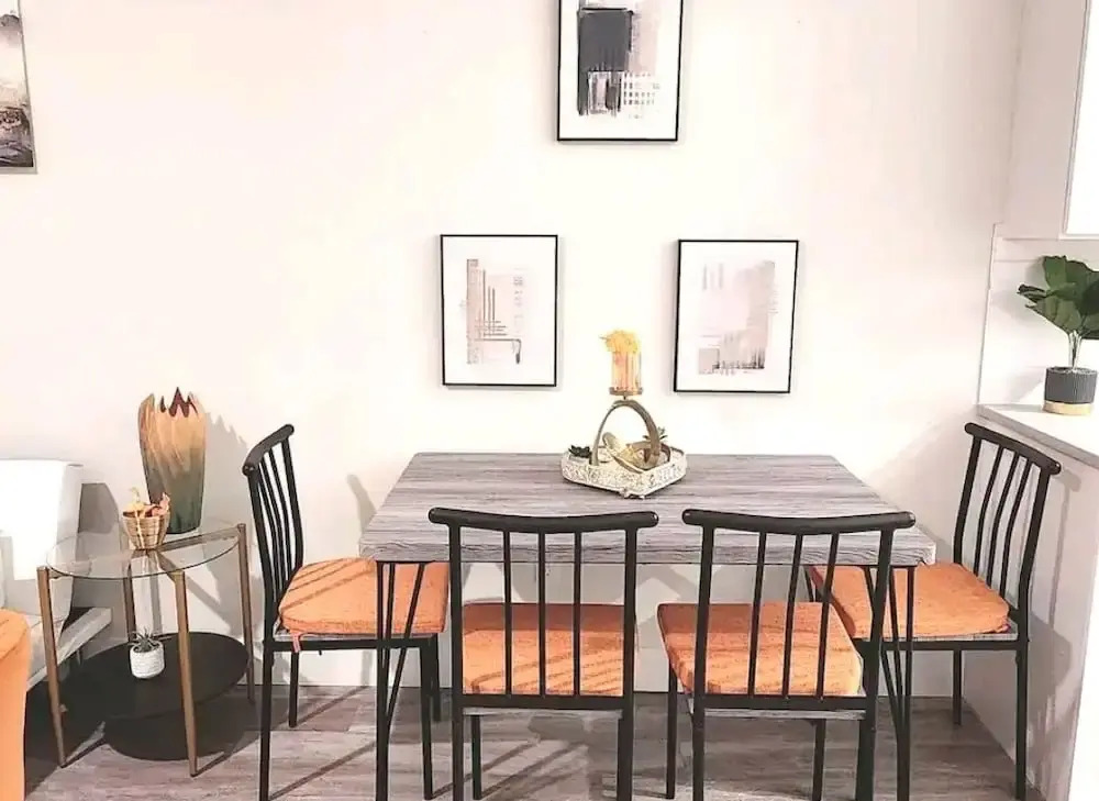 Lux and Cozy 2beds 2 Baths up to 8 guest