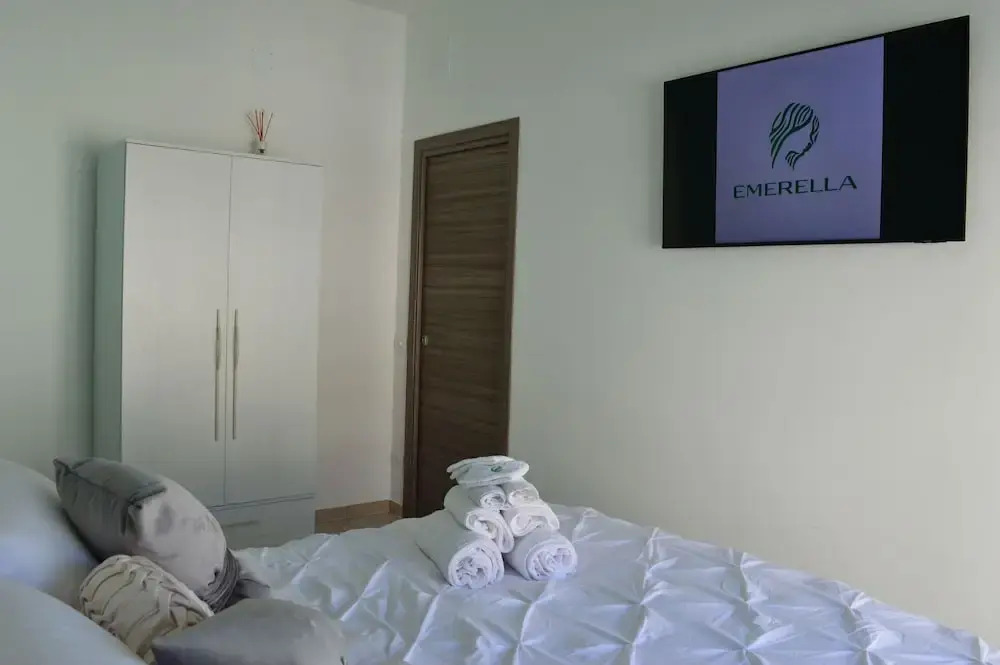 Emerella Guest House Siderno Beach