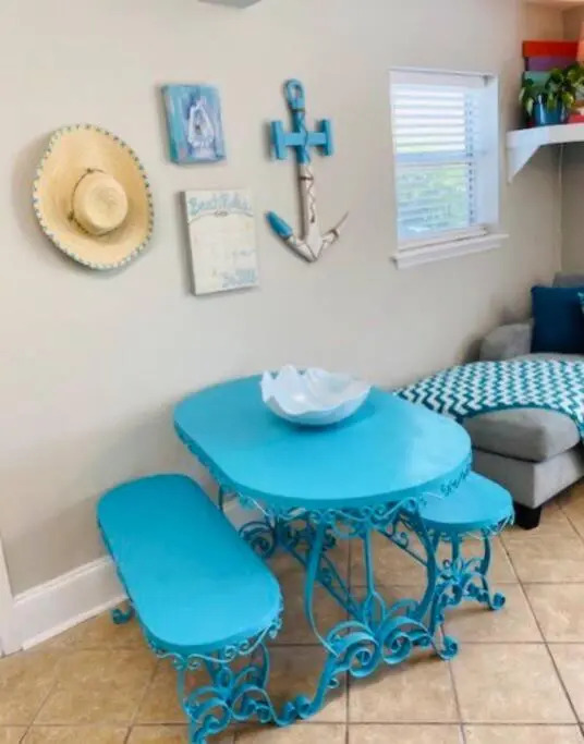 Mini Pearl, Private 2 BR - 1 block to BEACH!