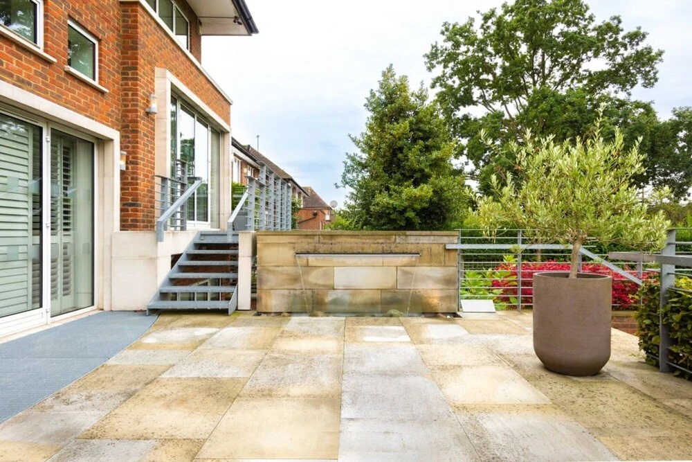 The East Finchley Retreat - 6bdr House With Swimming Pool, Garden, Parking