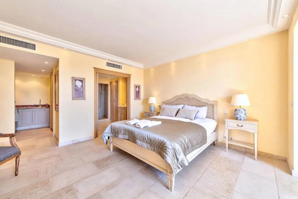Villa Pertuades Villa with amazing sea view and swimming pool