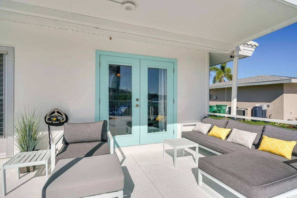 Dock, Grill & Pool: Waterfront Cape Coral Home!