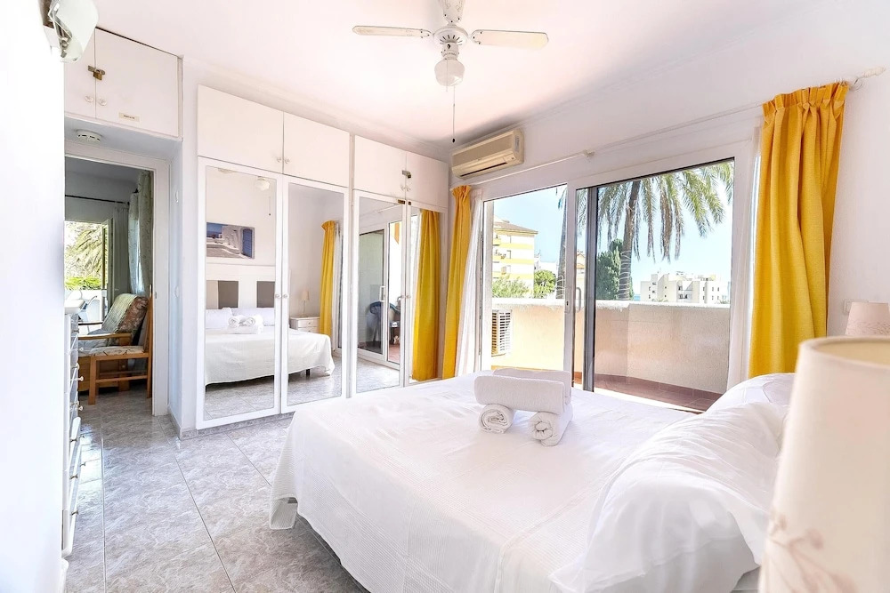Apartment with One Bedroom in Benalmádena, with Wonderful Sea View, Pool Access, Enclosed Garden - 50 M From the Beach
