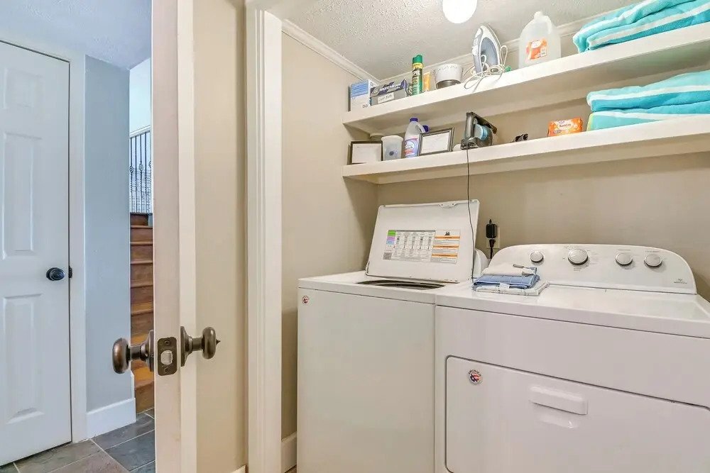 Renovated Lake Conroe Home: Boat Slip & Deck