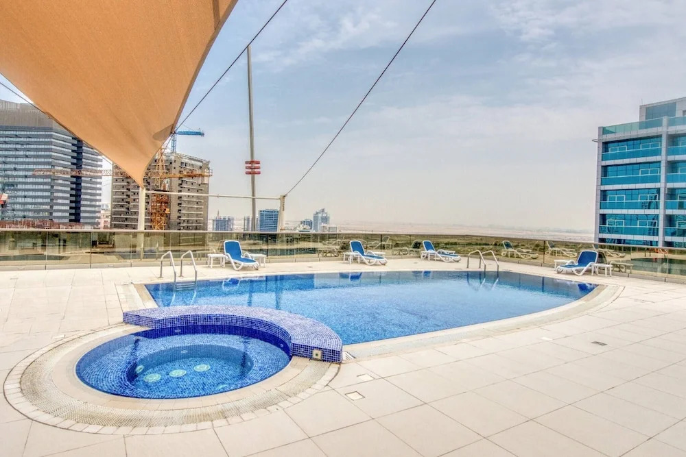 Restful Studio Apartment Is Dubai Sports City