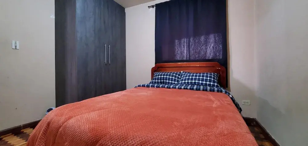 Departamento en Cuenca, 3 Habitaciones y parqueo gratis