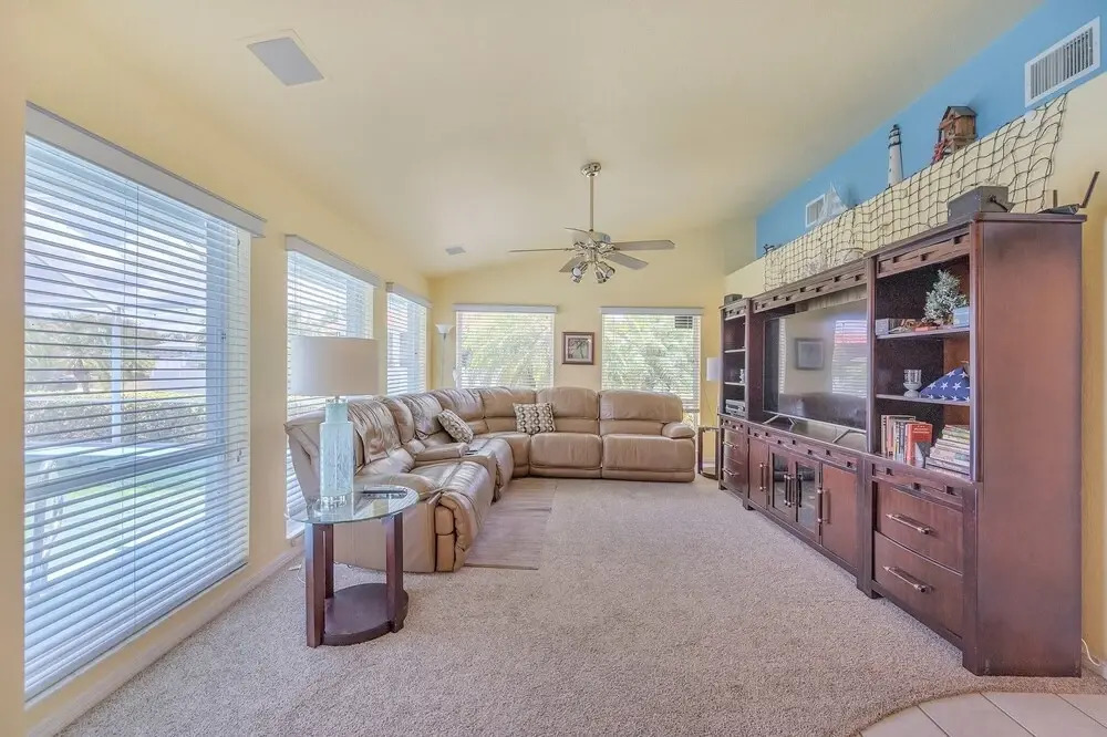 Gorgeous Villa In Cape Coral, Florida's Gulf Coast 3 Bedroom Villa by Redawning