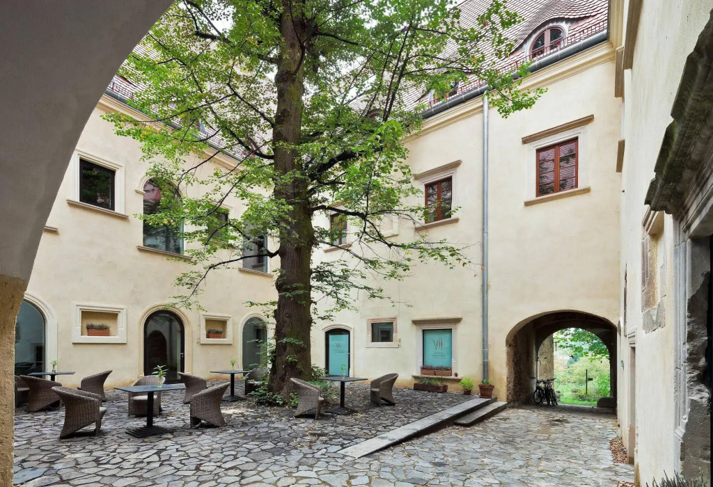 Uroczysko Siedmiu Stawów Luxury Hotel