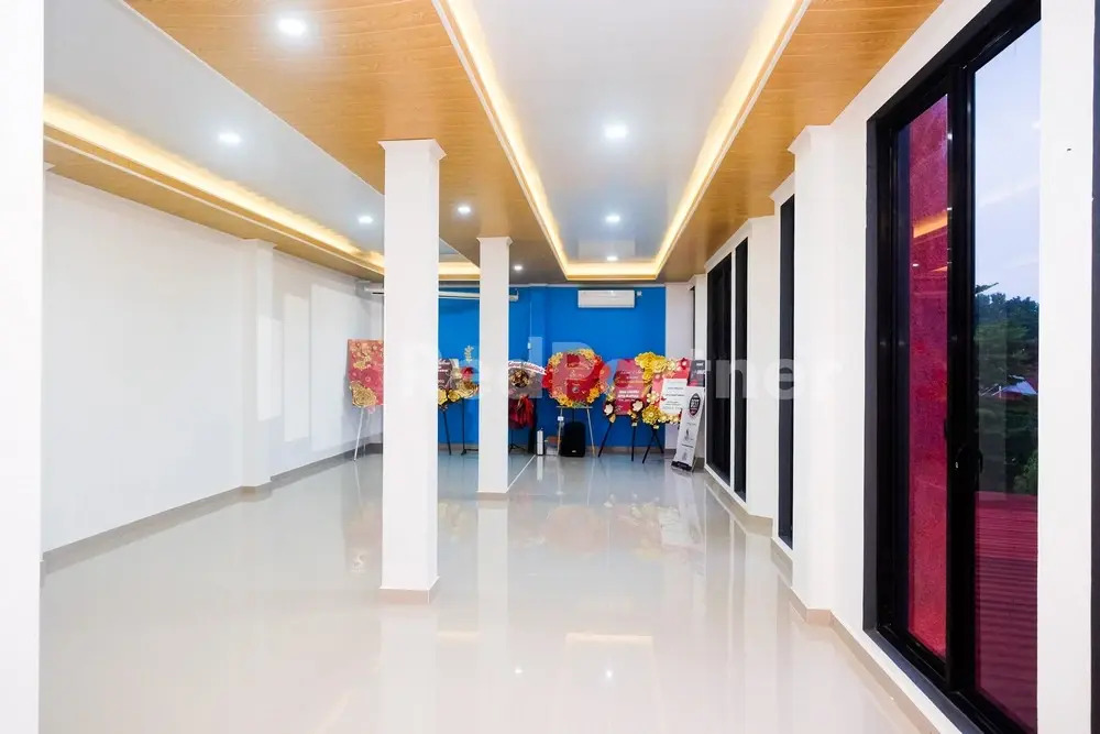 River House Mitra RedDoorz