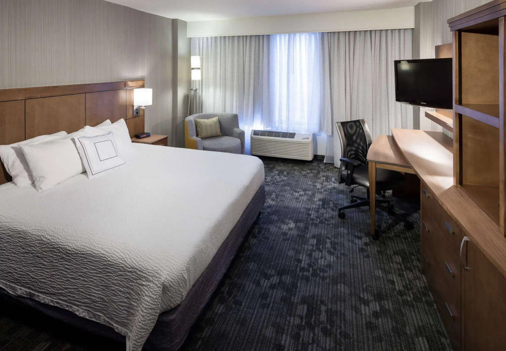 Courtyard by Marriott Charlottesville - University Medical Center