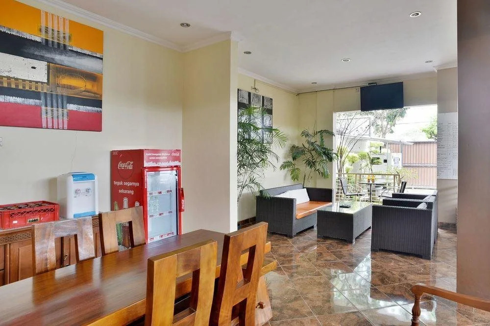 RedDoorz near Terminal Condong Catur 2