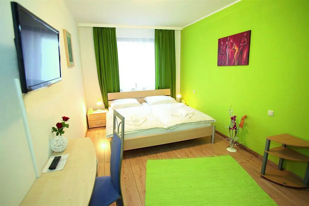 Hotel Olive Inn