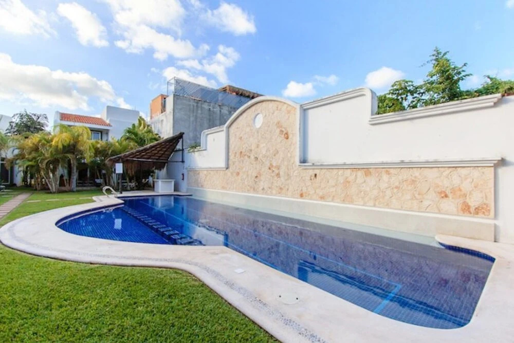 Private Villa with Pool, Golf, Patio & 5th Ave Access