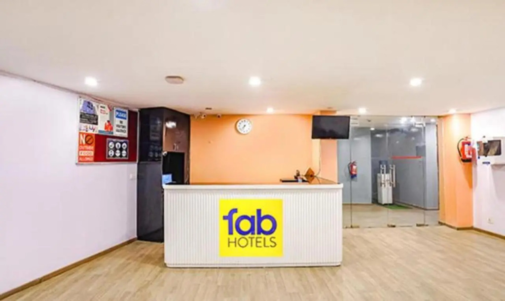 Townhouse Hotel Royal Adress Nearest Parthala Chowk