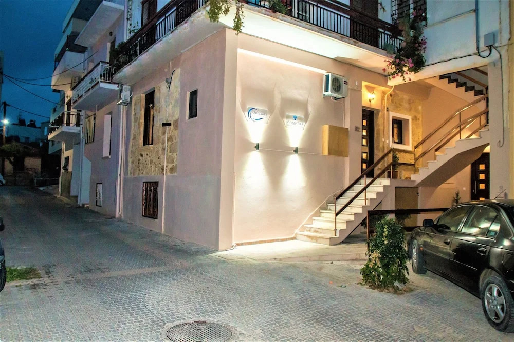 Ourania's Luxury Houses