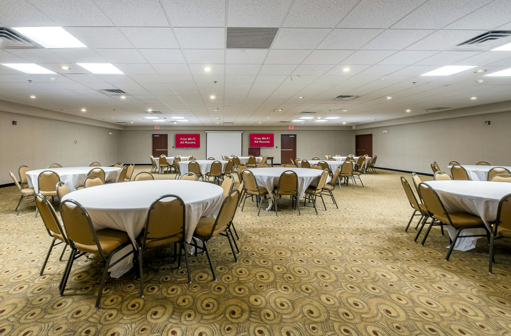 Red Roof Inn Hartford- New Britain