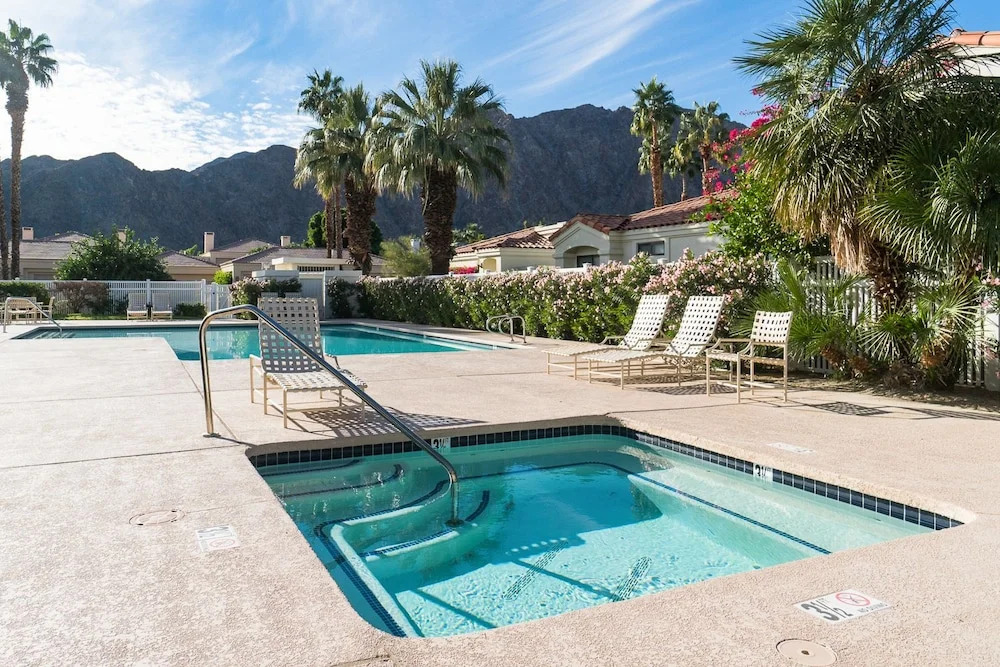55092 Oak Tree Condo 3 Bedrooms 3 Bathrooms Condo