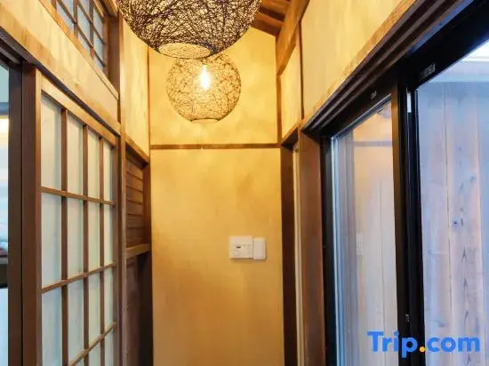 Xishi Japanese-style with Terrace and Courtyard 3 Min to Station 5 Min to Tennoji 20 Min to Namba