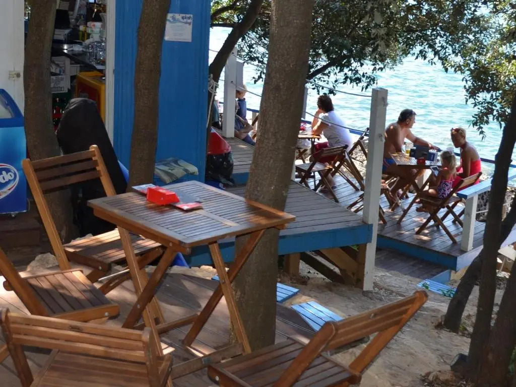 Apartments Antic