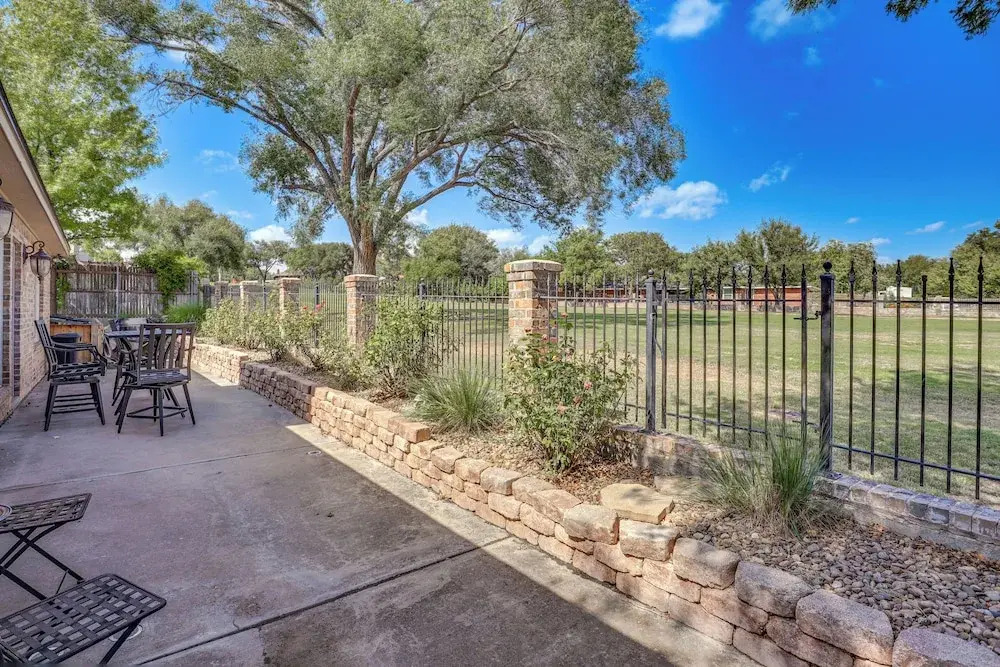 Private Hot Tub & Patio: Golf Retreat in Canyon!