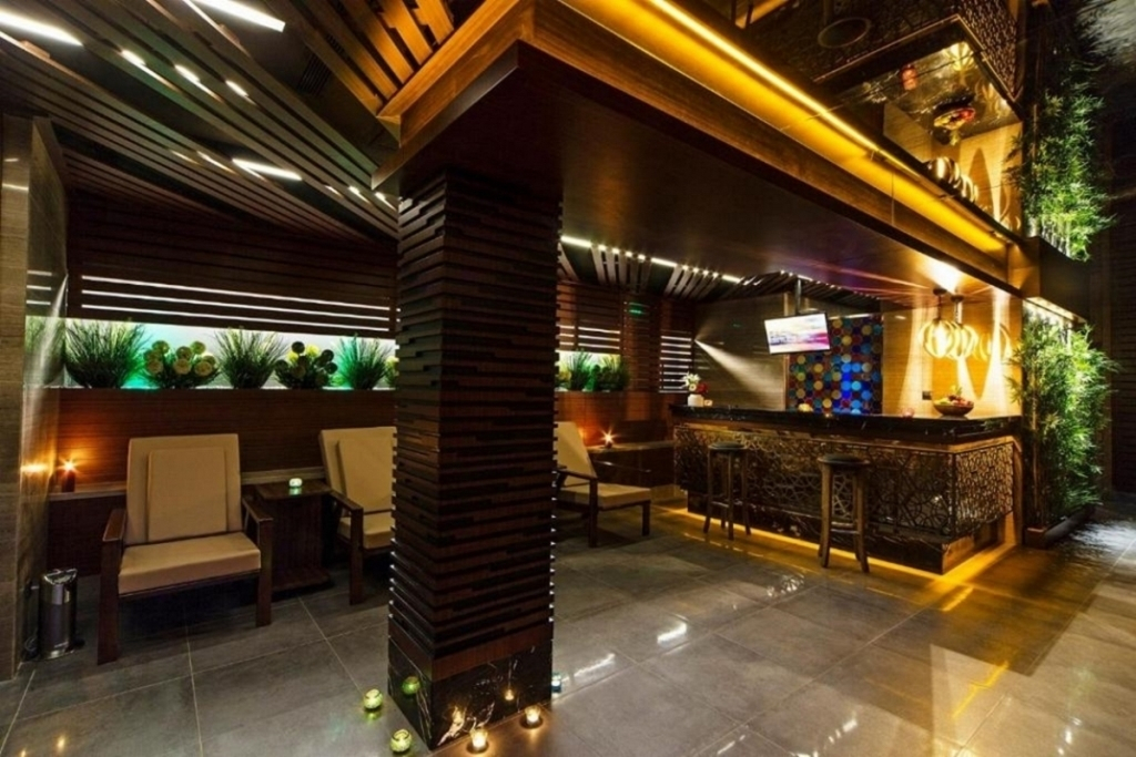 Skalion Hotel