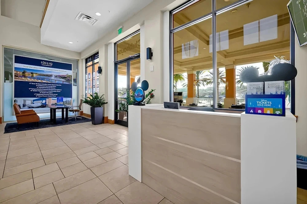 Modern Family 4BR Townhome Near Disney in Orlando