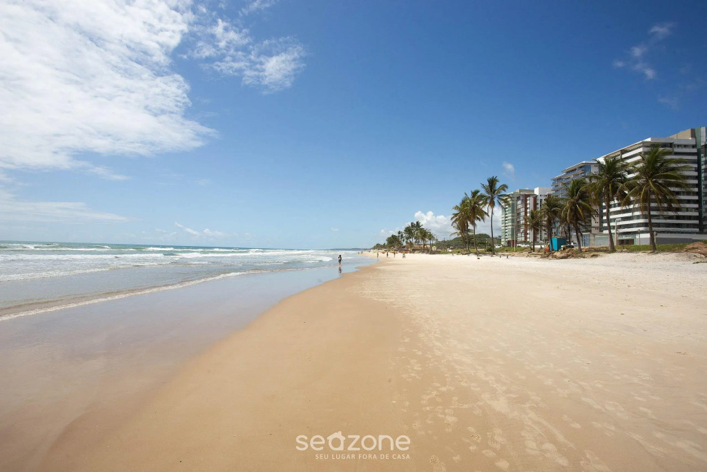 Sobrado A 300m Da Praia De Ilhéus Vcm005