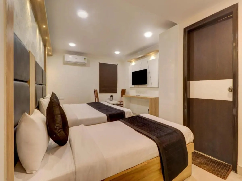 Hotel Kabir Palace Karol Bagh