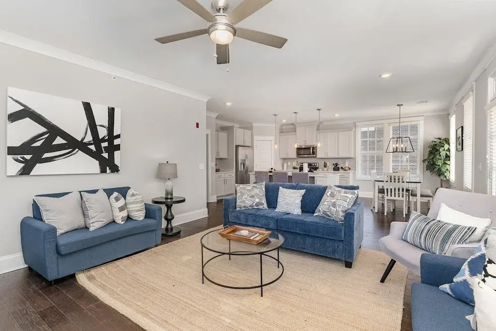 Belwood Manor-Across from Parthenon-5 Min Broadway