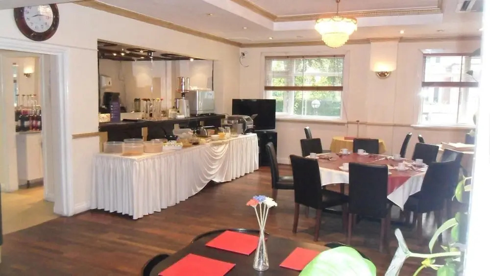 Skyways Hotel