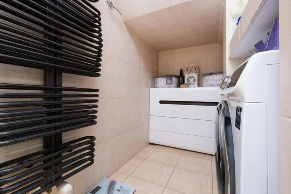 Comfortable 2-bedroom holiday apartment, pool, close to the beach, Rewal
