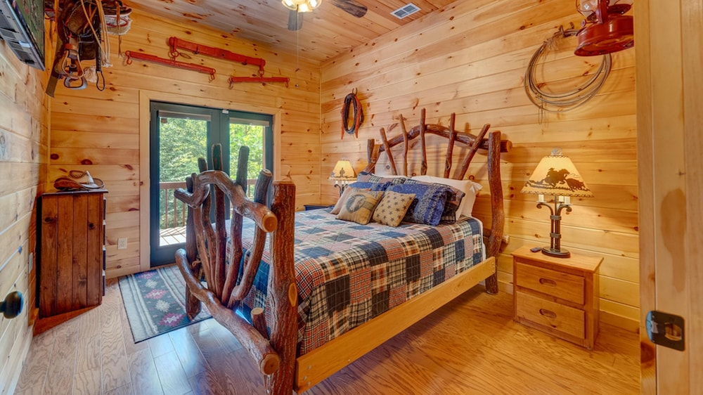 Standing Bear Lodge by Escape to Blue Ridge