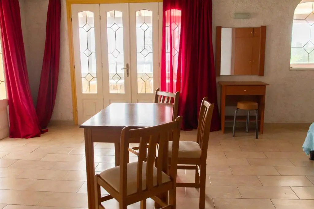 Hamre Apartments