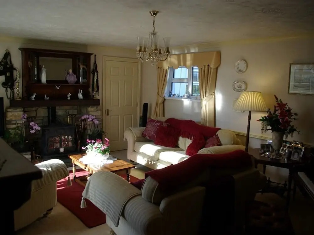 Limpert Bay Guest House
