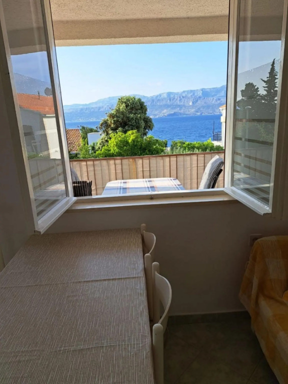 Jela - 50 m from pebble beach - A1(4+1)