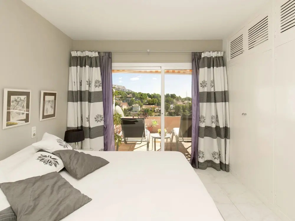 Fantastic Apartment on the Golf Course, Large Terrace and Communal Swimming Pool