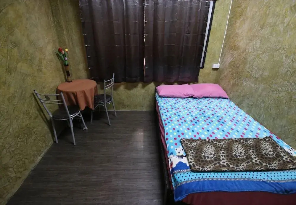 OneIsra Hostel