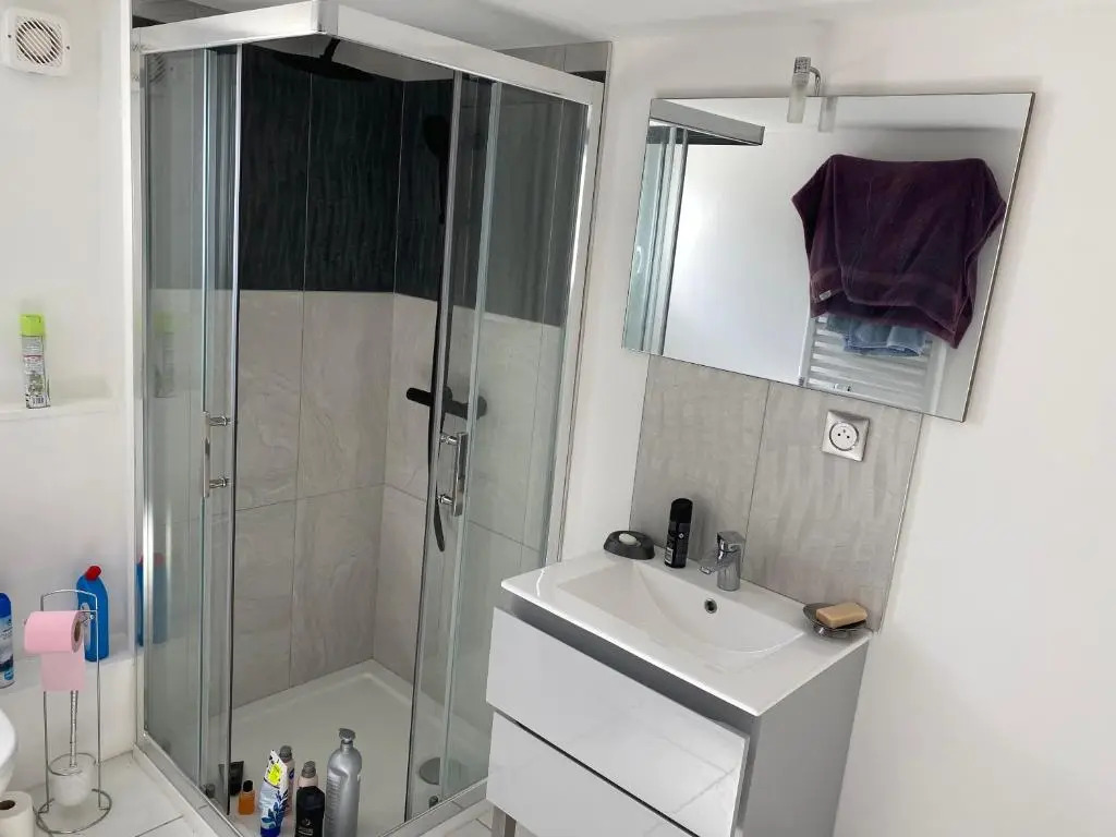 Bel appartement chez particulier calme et piscine