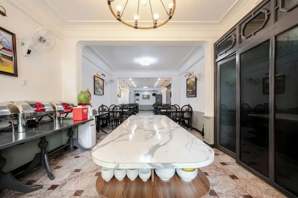 A25 Premium Hotel - 12 Phố Huế