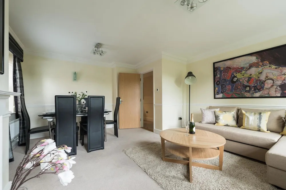 Hampden Apartments - The Meghan