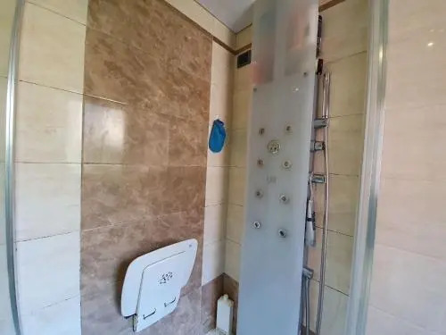 Flat 2 Bedrooms - Genoa