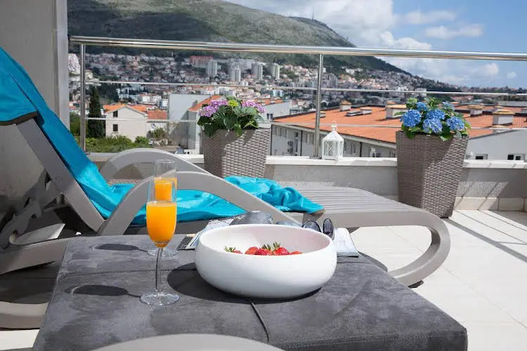 Apartment Lotos