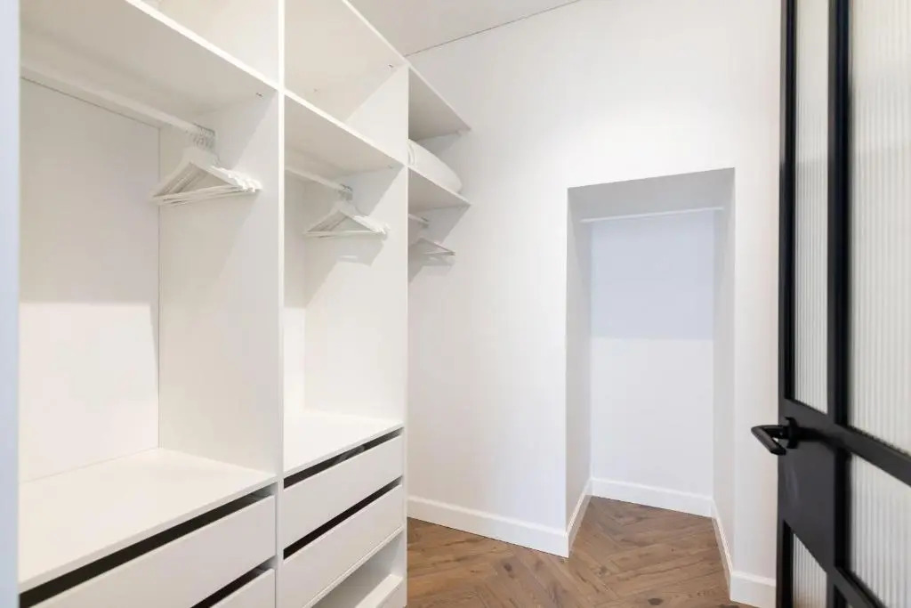 Newly Furnished Vilnius Town Hall Apartments by Reside Baltic